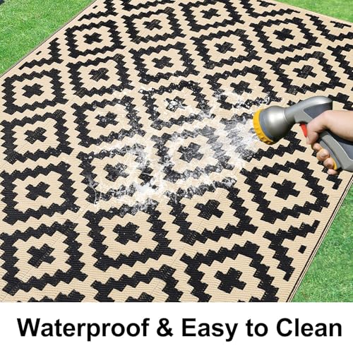Smiry Waterproof Outdoor Rug 5x8 ft, Reversible Plastic Straw Patio Mat, Black & Beige P20186
