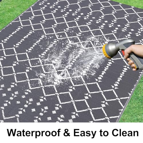 Smiry Waterproof Outdoor Rug 5x8 ft, Reversible Plastic Straw Patio Mat, Black & Beige P20186