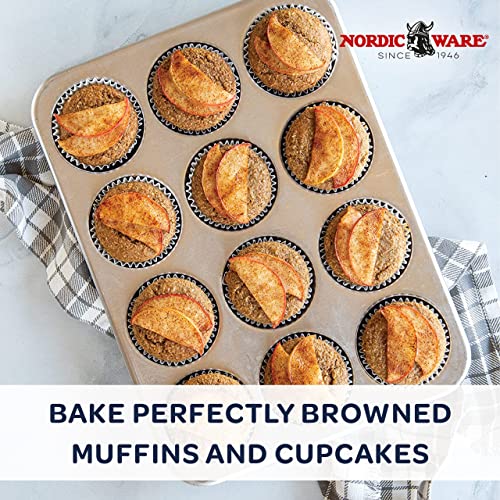 Nordic Ware Naturals 12 Cavity Muffin Pan with Lid X629088