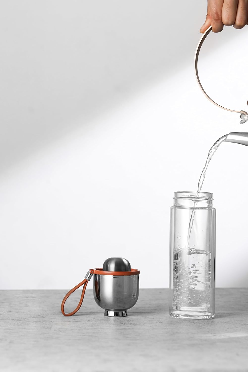 Magnetic Tea Infuser Bottle - Double Wall Borosilicate Glass Tumbler I461780